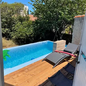  Hébergement de vacances Les Milles Feuilles