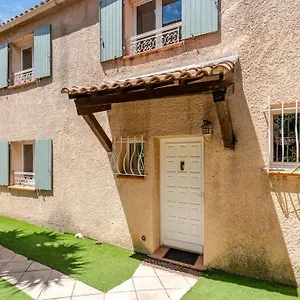  Hébergement de vacances Maison De