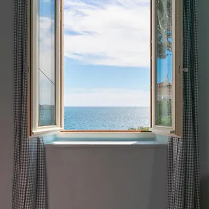  Hébergement de vacances Medje, Sur La Corniche Kennedy Avec Vue