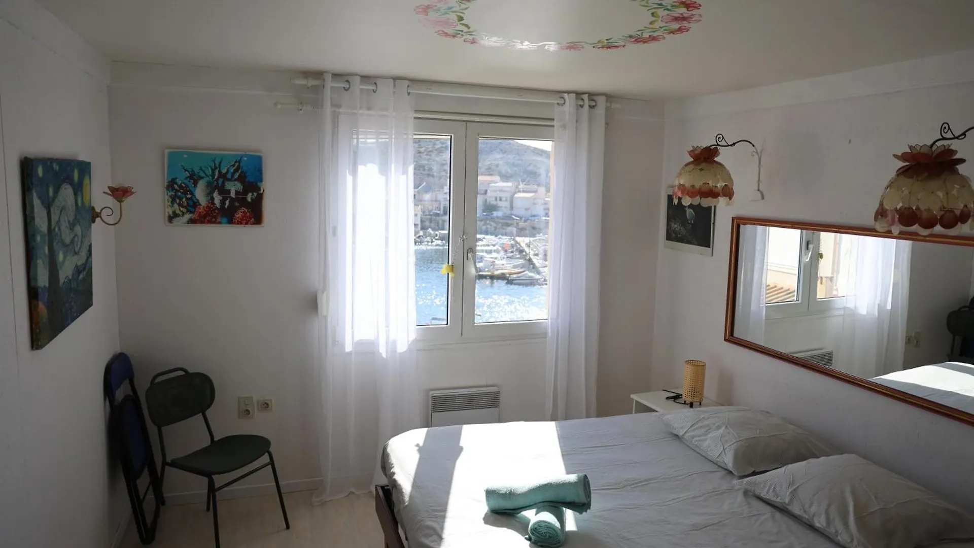 Spacieuse Et Chaleureuse Villa Vue Mer Marseille France